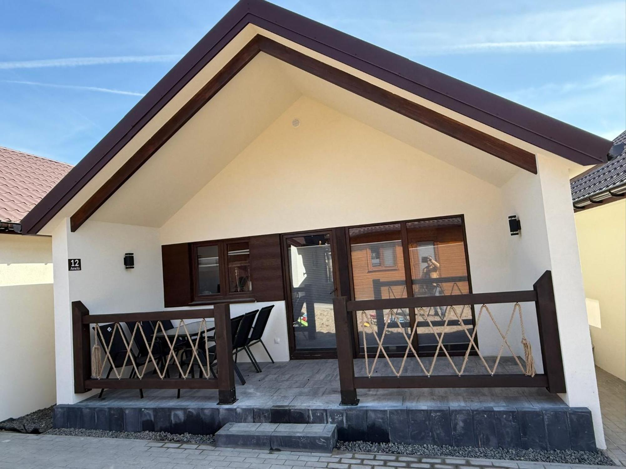 Osrodek Wczasowy Amelia Hotel Jaroslawiec Exterior photo