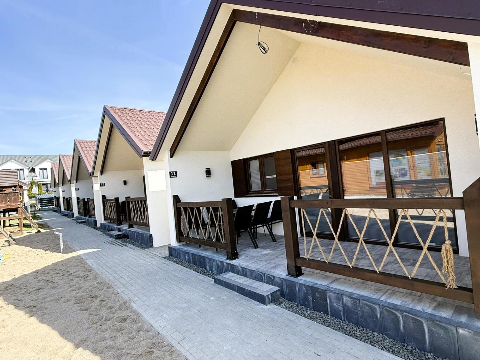 Osrodek Wczasowy Amelia Hotel Jaroslawiec Exterior photo