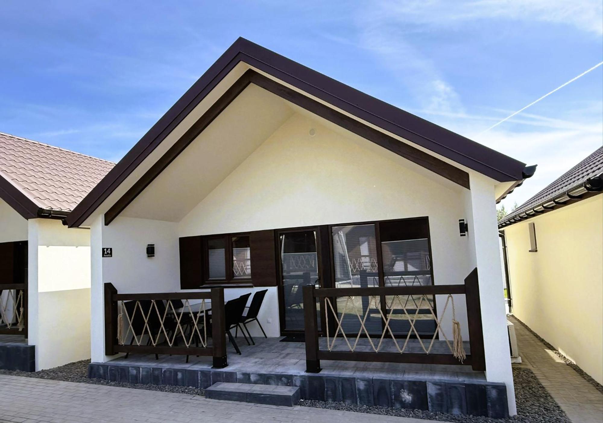 Osrodek Wczasowy Amelia Hotel Jaroslawiec Exterior photo